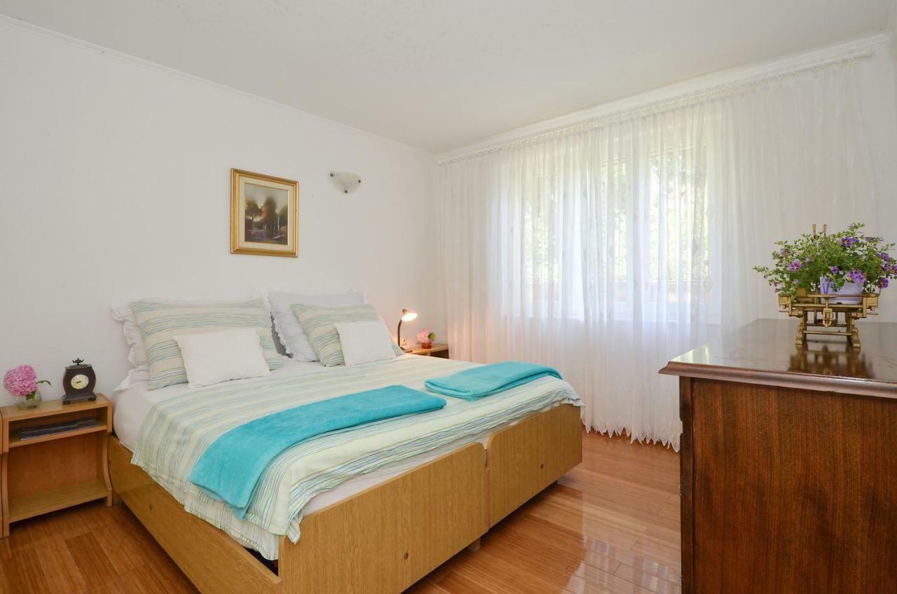 Apartment Wisteria ロゴズニッツァ エクステリア 写真